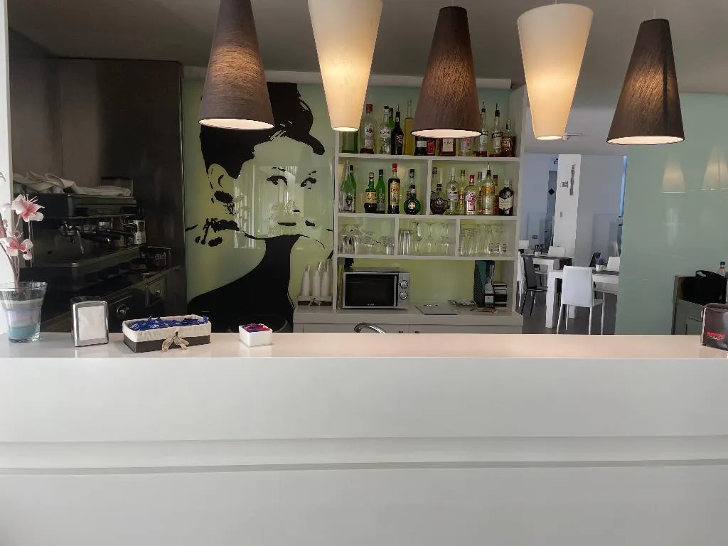 Bar, Hotel Quadrifoglio, Naples