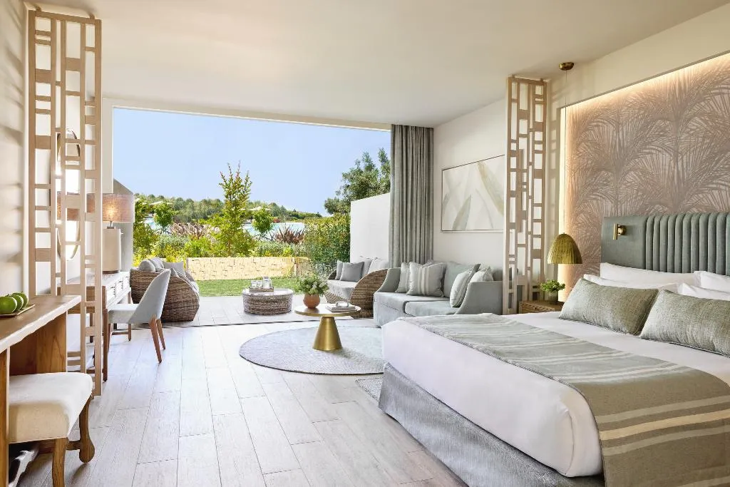 JUNIOR SUITE POOL VIEW Room, Porto Sani, Halkidiki