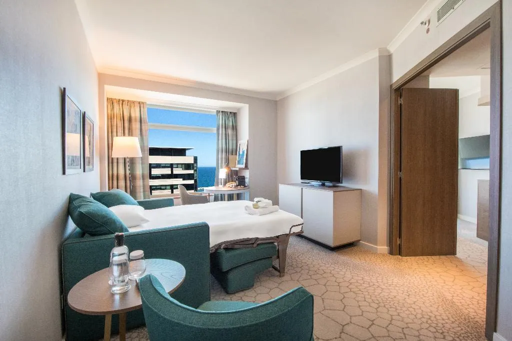 SUITE ONE BEDROOM Room, Hilton Diagonal Mar Barcelona, Barcelona