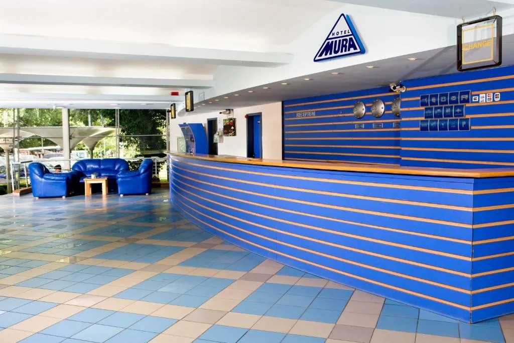 Lobby, Mura, Varna