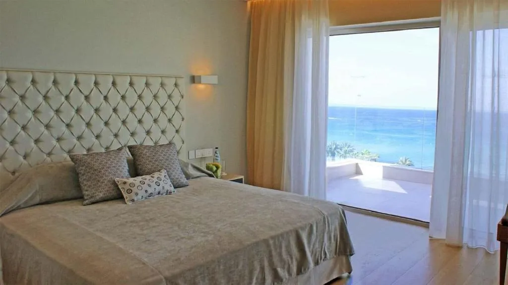 SUITE Presidential Room, Sunrise Pearl Hotel & Spa, Cyprus