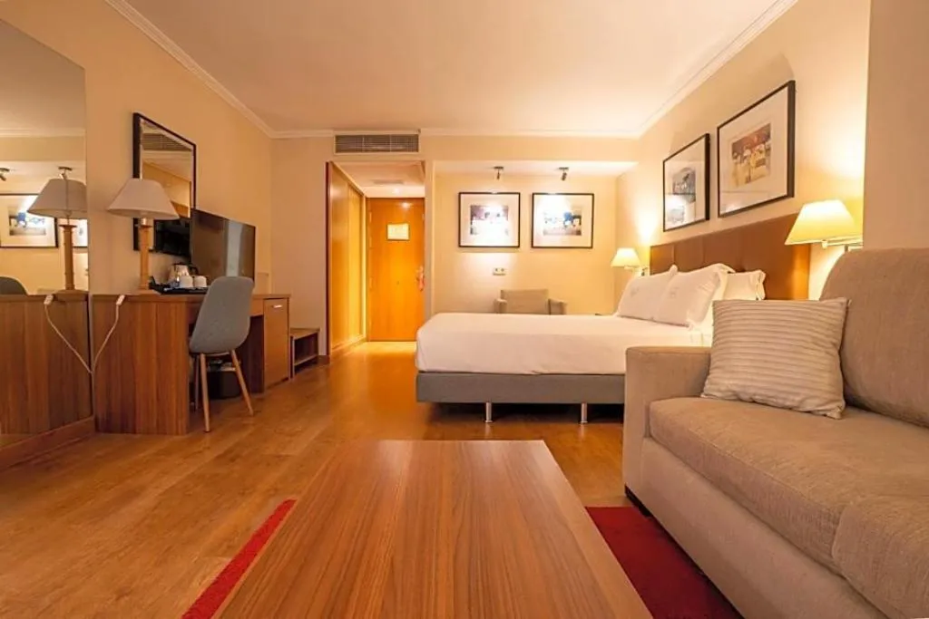 General view, Aparto-Hotel Rosales, Madrid
