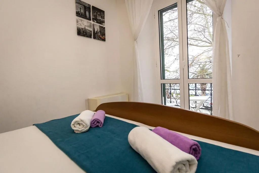 Room, Palac, Split