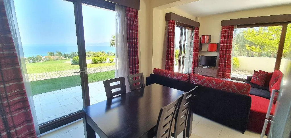 SUITE DELUXE ONE BED Room, Bungalow White Apartments and Suits, Halkidiki