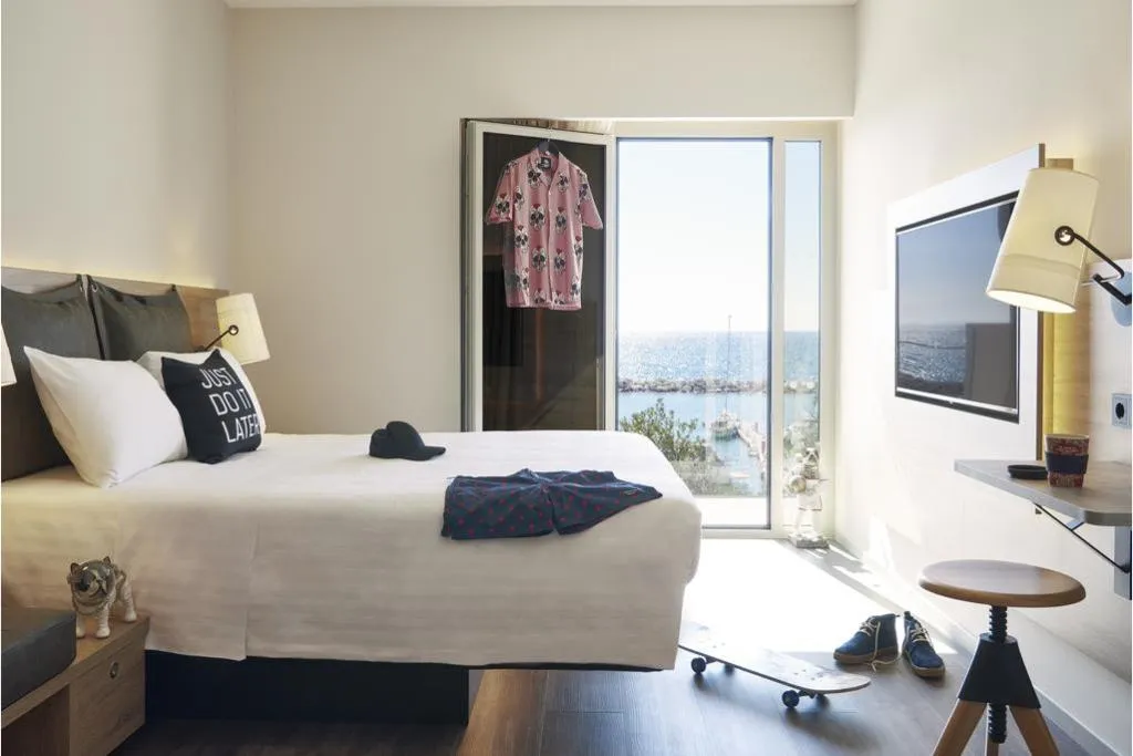 Room, Moxy Patra Marina, Athens