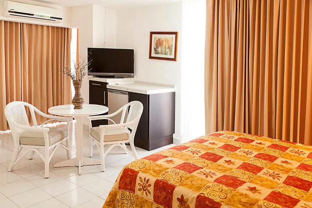 Room, Del Paseo, Cancun Area