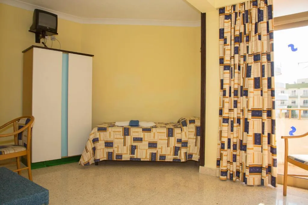 SINGLE STANDARD Room, The Santa Maria Hotel, Malta