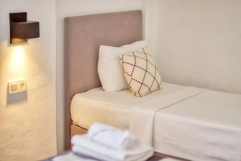 TRIPLE SUPERIOR Room, Camlik 87 Hotel Ayvalik, Izmir