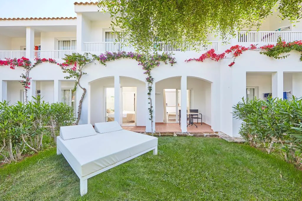 Room, Prinsotel la Caleta Apts., Menorca