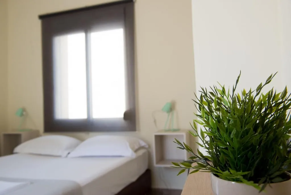 Room, Athens Way Lofts, Athens