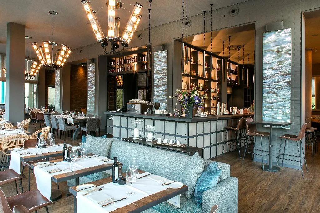 Bar, Ameron Abion Spreebogen Waterside, Berlin