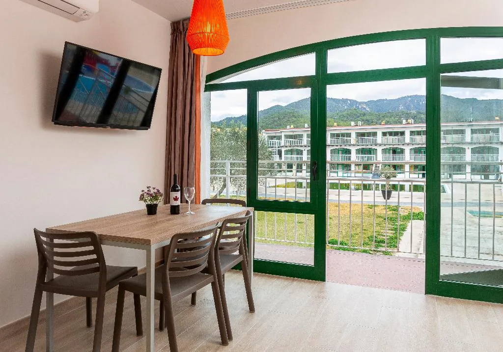 APARTMENT CAPACITY 6 Room, Medplaya Sant Eloi, Costa Brava