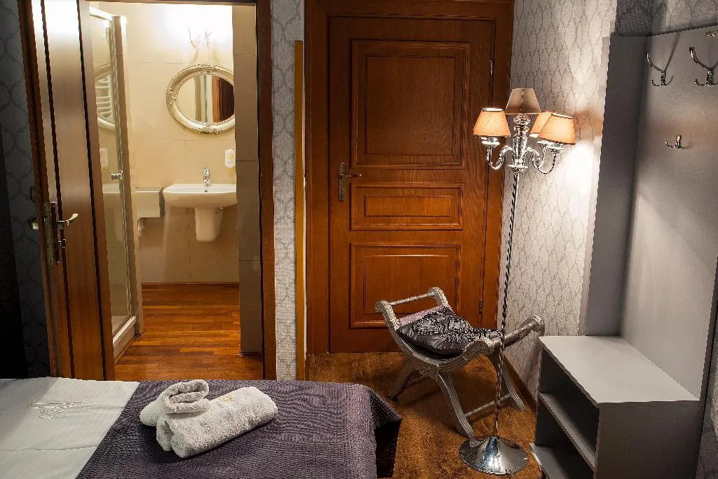 Double or Twin CLASSIC Room, Aparthotel Vicini, Krakow