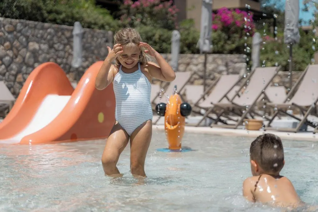 Sports and Entertainment, Elios Hill - Sun Kissed Happiness, Crete