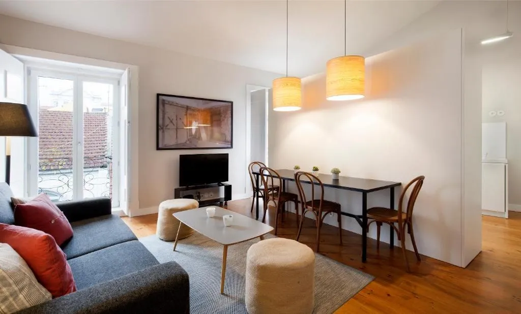APARTMENT SUPERIOR THREE BEDROOMS Room, Lisbon Five Stars Apartments Combro 7, Lisbon