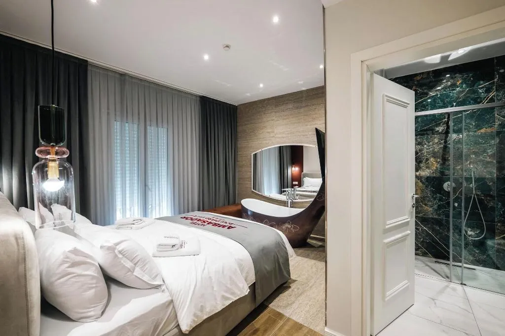 Room, Ambasador Hotel, Durres