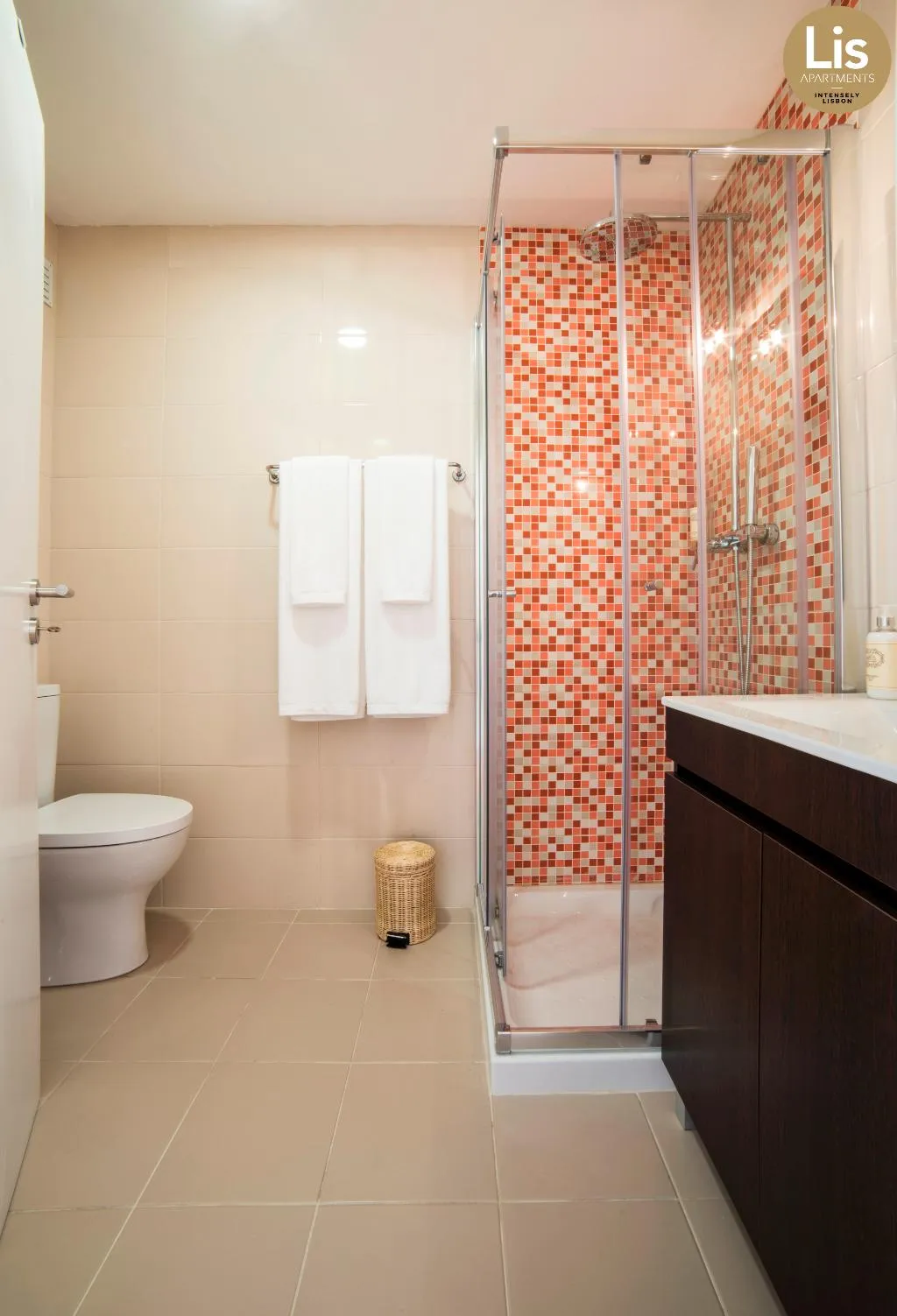 APARTMENT CAPACITY 3 ONE BEDROOM Room, Lis Apartments, Lisbon
