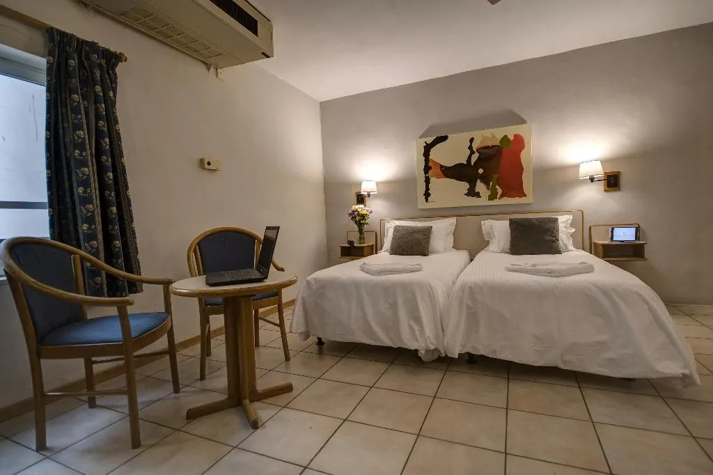 Double or Twin STANDARD Room, Sliema Chalet Hotel, Malta