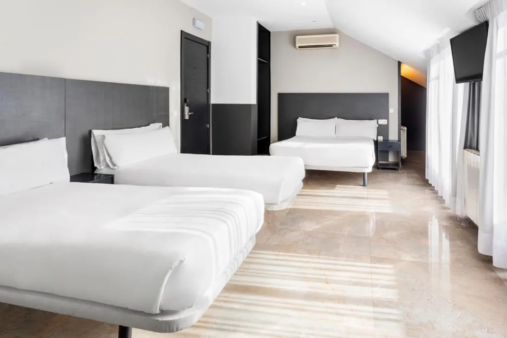 QUADRUPLE STANDARD Room, Hotel Victoria Valdemoro, Madrid