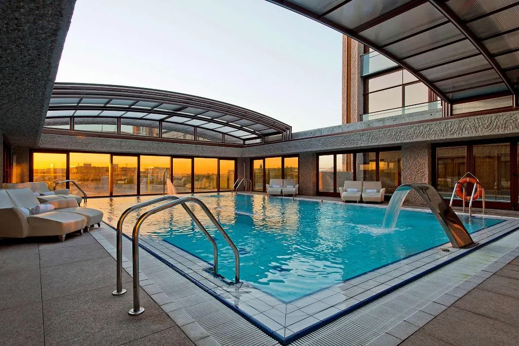 Pool, Hilton Madrid Airport, Madrid