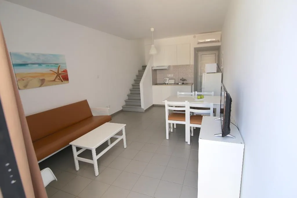 APARTMENT LUXURY Room, Lantiana Napa, Cyprus