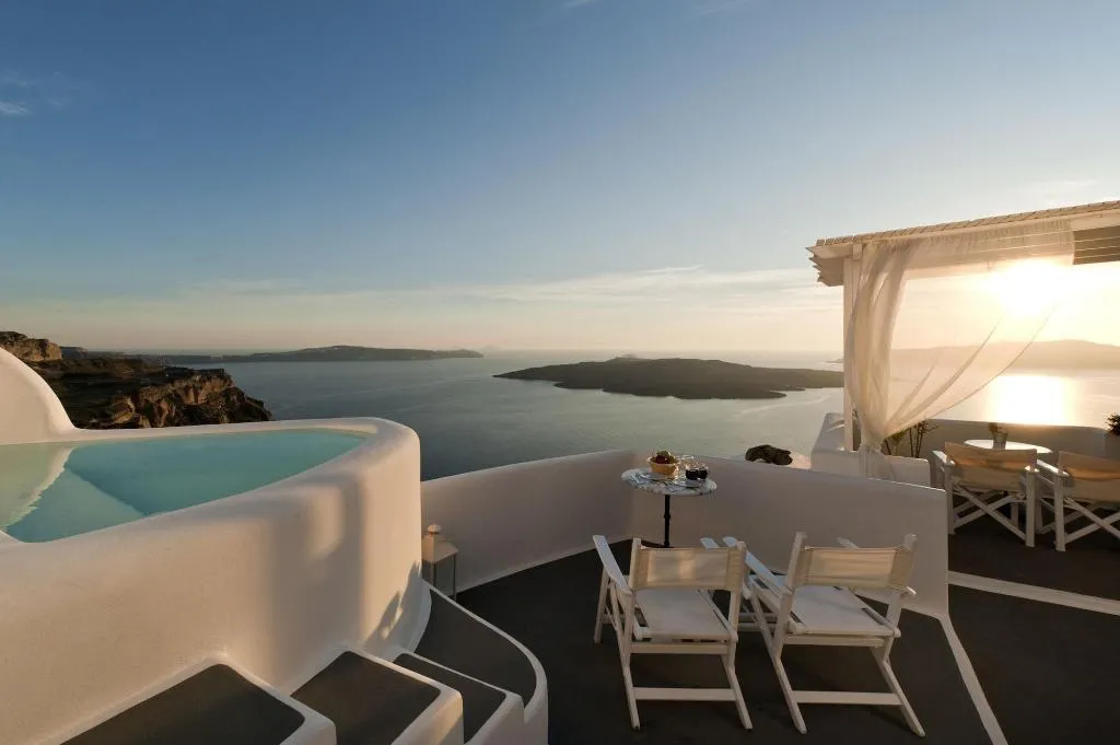 Room, Kamares Apartments, Santorini
