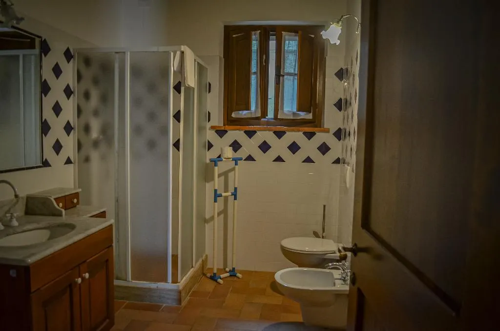 APARTMENT CAPACITY 5 TWO BEDROOMS Room, PanElios Borgo Vacanze, Perugia
