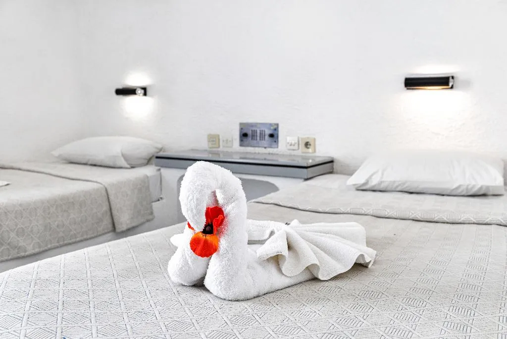 Double or Twin STANDARD Room, Iro, Crete