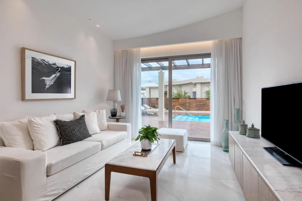SUITE WITH JACUZZI Room, Domes Miramare, A Luxury Collection Resort, Corfu, Corfu