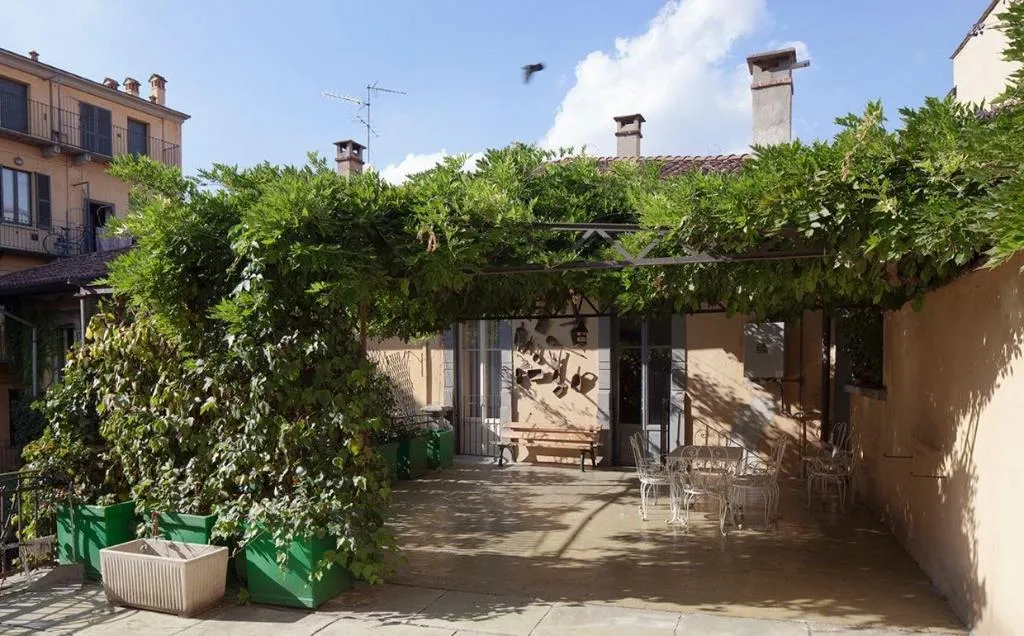 Terrace, Bed & Breakfast Ekoliving, Milan