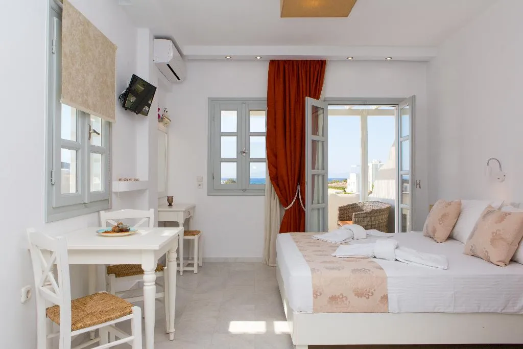 Room, Sun & Moon, Mykonos