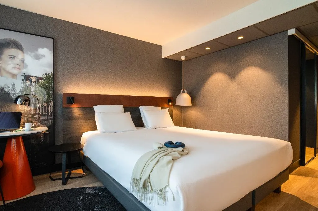 DOUBLE STANDARD Room, Mercure Amsterdam City Hotel, Amsterdam