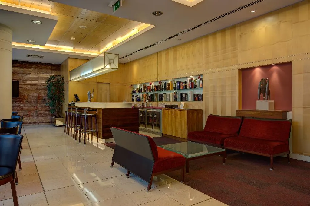 Bar, VIP Executive Entrecampos - Hotel & Conference, Lisbon