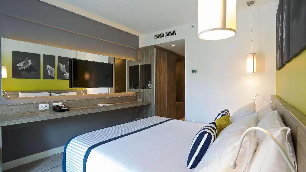 Room, Park Plaza Arena Pula, Istria