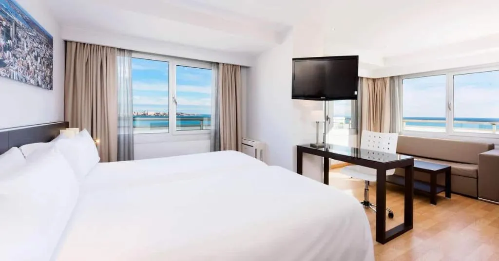 Room, Hotel Alicante Gran Sol Affiliated by Melia, Costa Blanca