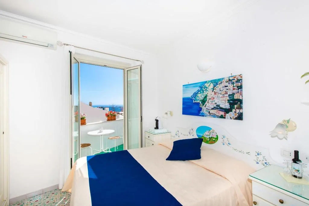 DOUBLE PARTIAL SEA VIEW Room, Pensione Casa Guadagno, Naples