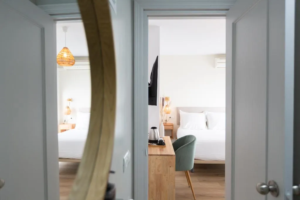 DOUBLE DELUXE Room, Hostal Boutique La Malagueña Only Adults by Croma, Costa Del Sol