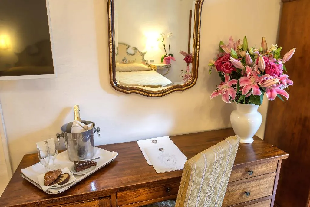 Double or Twin STANDARD Room, Paris, Florence