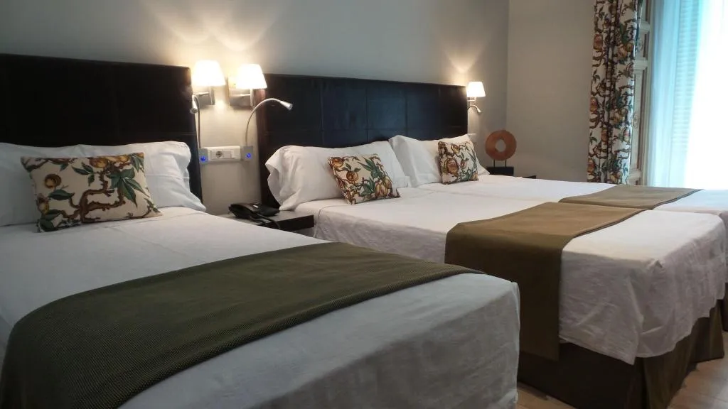 Room, Hotel Moderno, Madrid