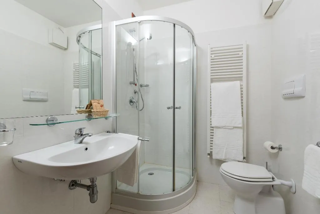 DOUBLE STANDARD Room, Hotel San Pancrazio, Milan