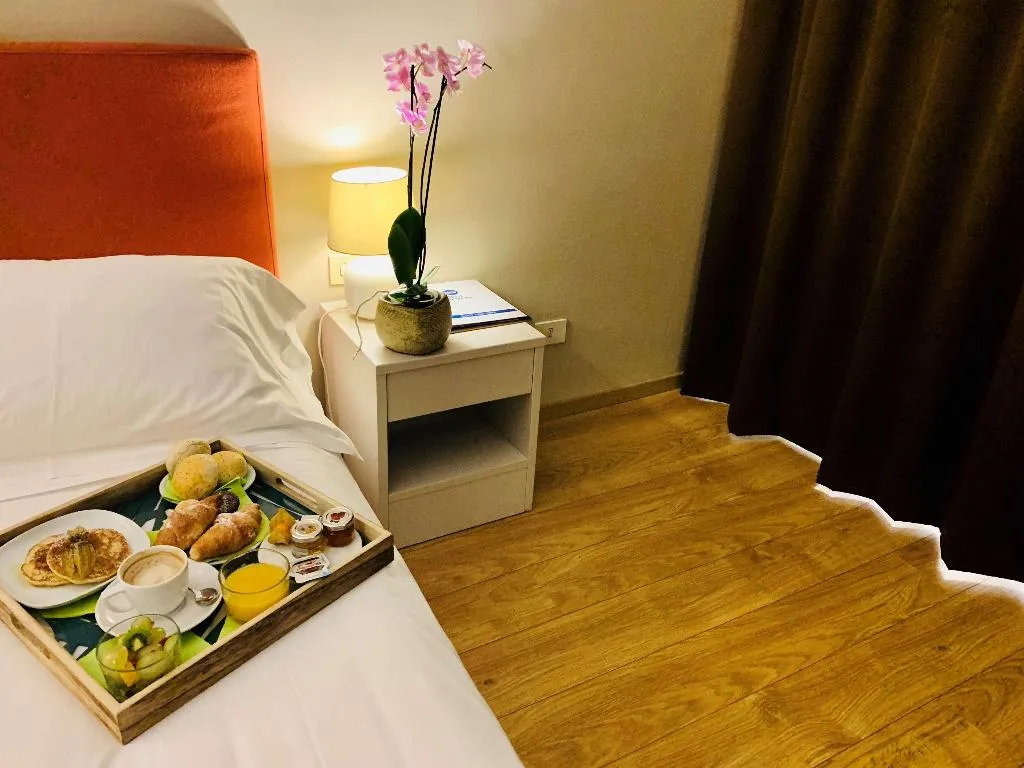 Room, Hotel Blaise & Francis, Milan