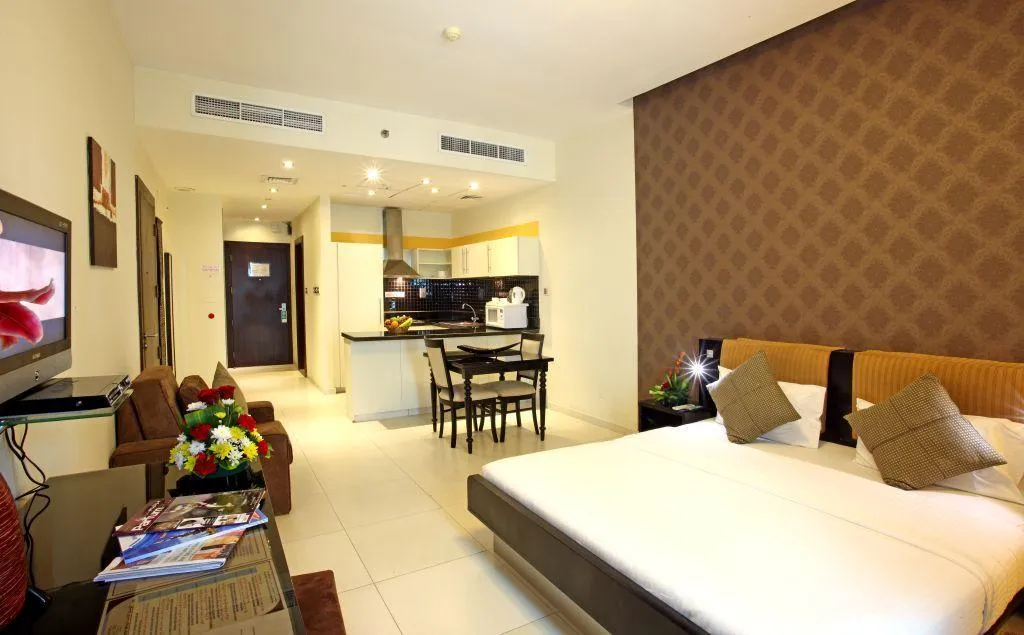 STUDIO STANDARD Room, Royal Ascot Hotel Apartment, Dubai