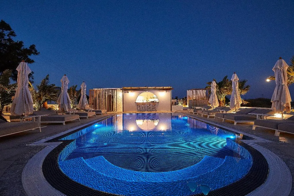 Pool, Petri Suites, Santorini