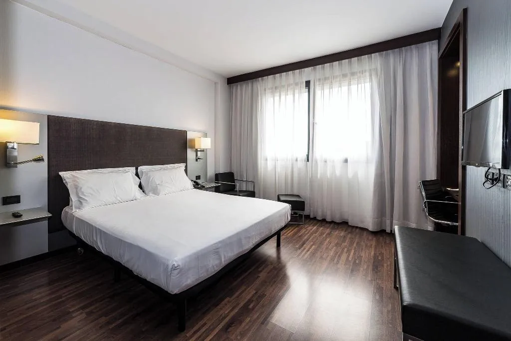 DOUBLE KING SIZE BED Room, AC Padova, Venice