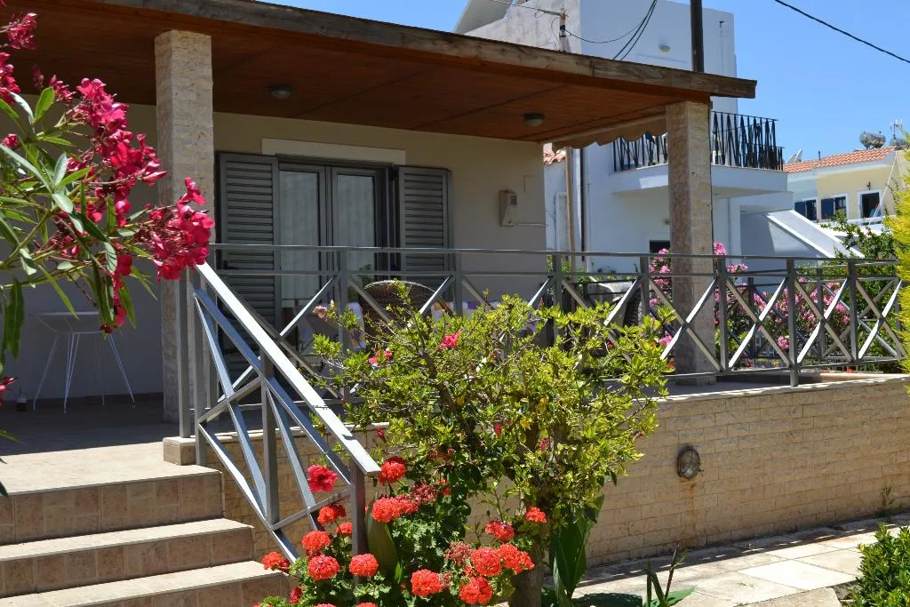 VILLA CAPACITY 5 Room, Evdokia Suites, Crete