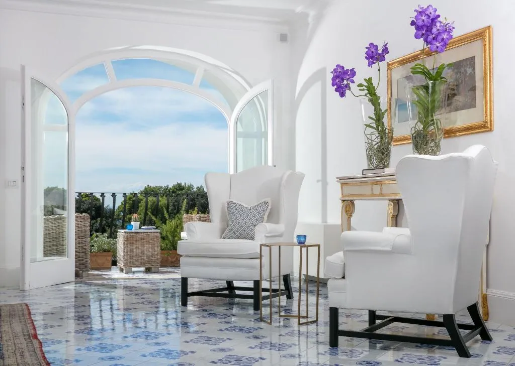 Lobby, La Minerva, Naples