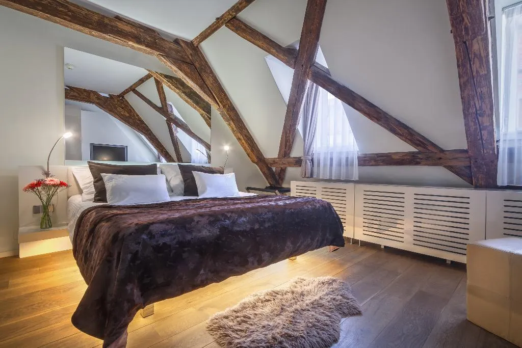Double or Twin STANDARD Room, Three Storks Hotel, Prague