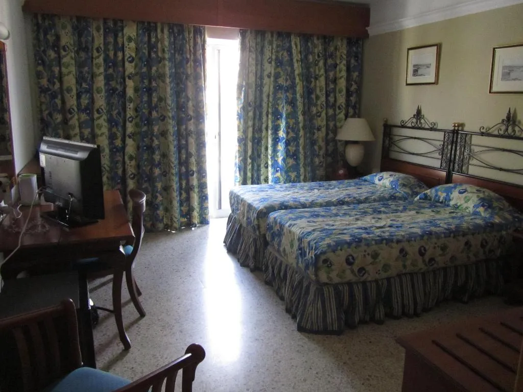SINGLE STANDARD Room, Topaz Hotel, Malta