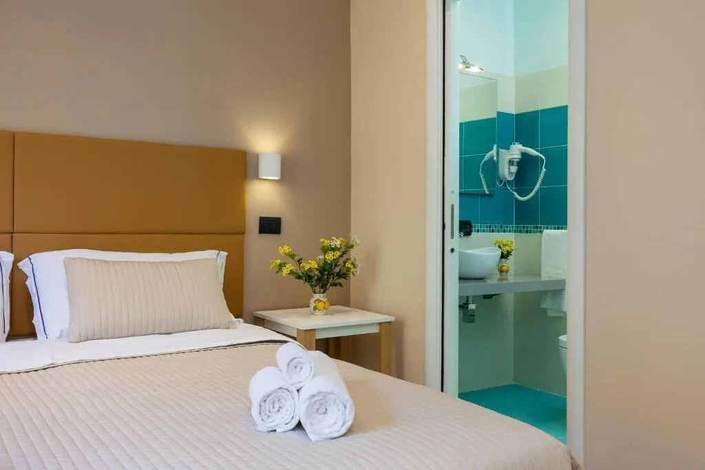 Room, B&B Giacomino, Naples
