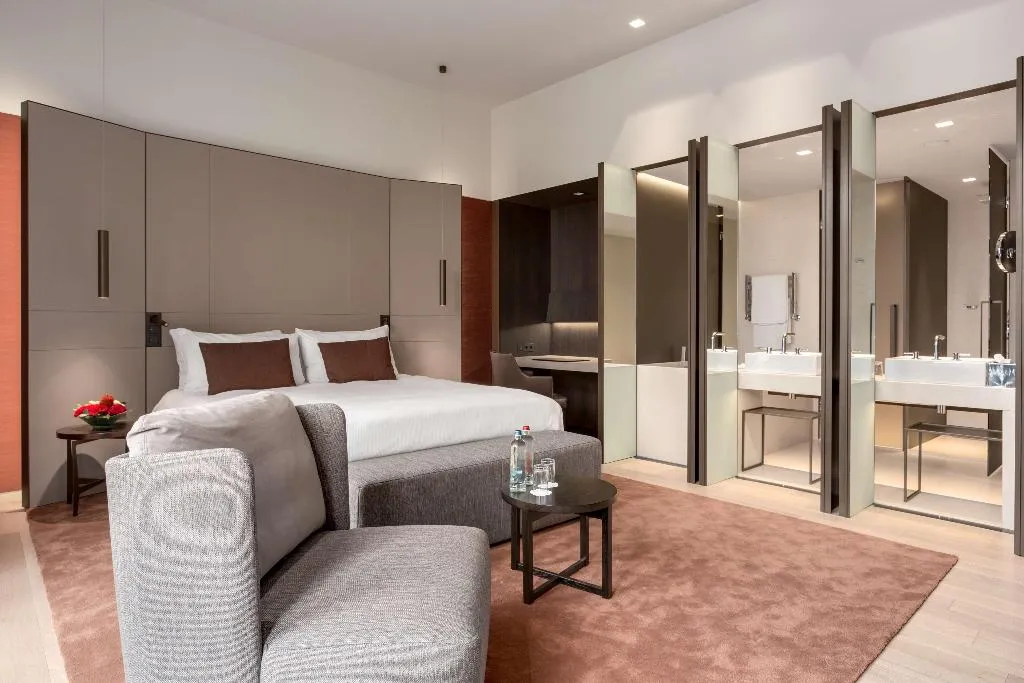 Room, Anantara Grand Hotel Krasnapolsky Amsterdam, Amsterdam